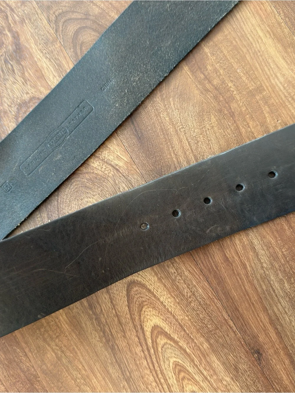 Fossil wide leather